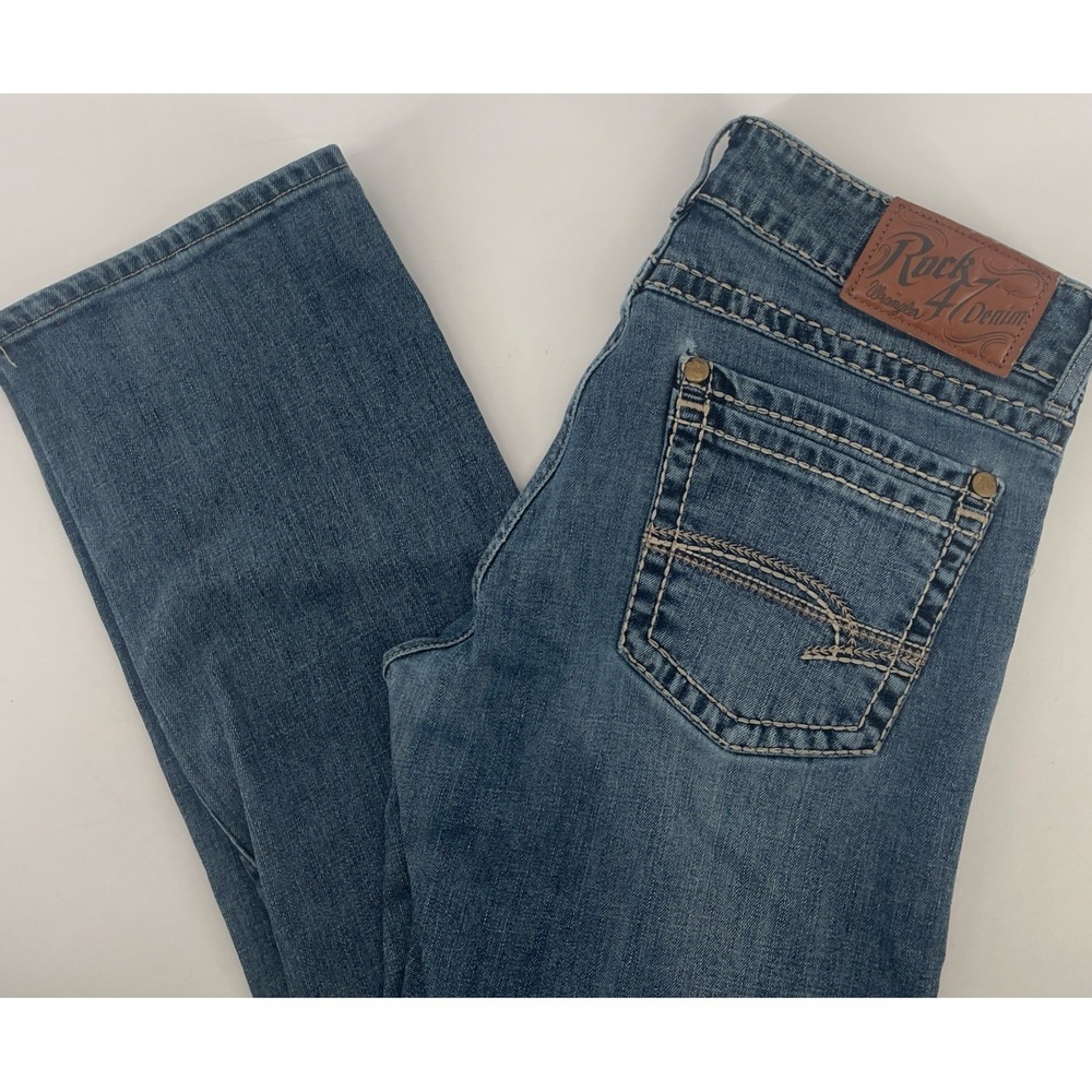 Wrangler Rock 47 Jeans Womens 32X30.5 Blue Slim Straight Denim Cowgirl *READ